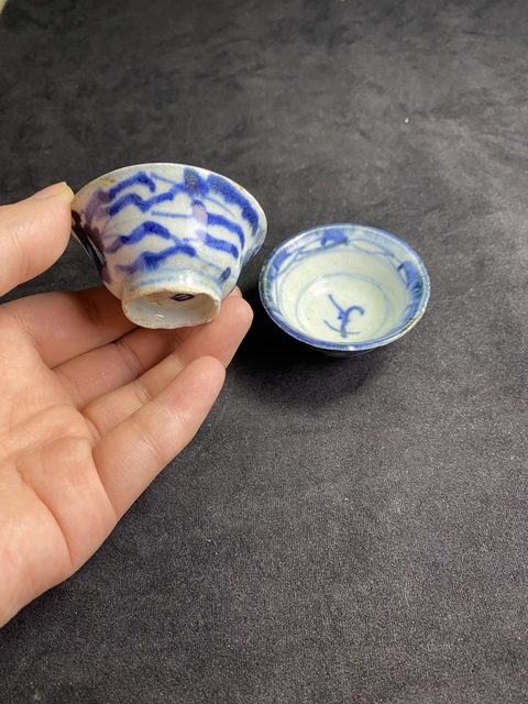 古玩陶瓷清，乾嘉花卉紋青花小酒盅拍賣，當前價格188元