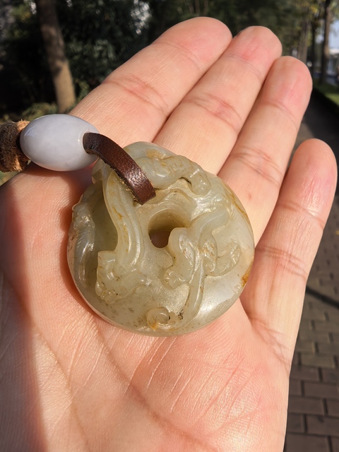 古玩玉器和田玉雕“螭龍紋璧”真品鑒賞圖