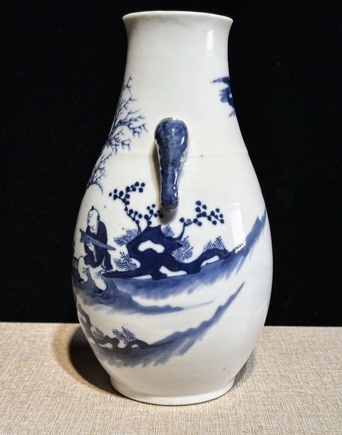 古玩陶瓷攜琴訪友人物故事紋象耳尊真品鑒賞圖