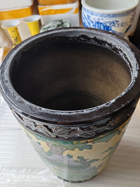 古玩陶瓷花鳥紋罐真品鑒賞圖