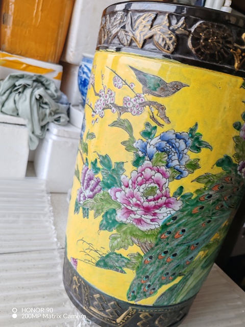 古玩陶瓷花鳥紋罐真品鑒賞圖