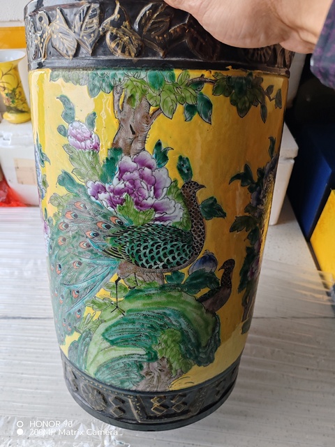 古玩陶瓷花鳥紋罐真品鑒賞圖