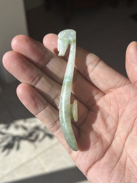 古玩玉器翡翠雕“龍首帶鉤”真品鑒賞圖