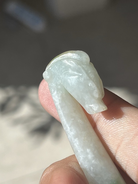 古玩玉器翡翠雕“龍首帶鉤”真品鑒賞圖