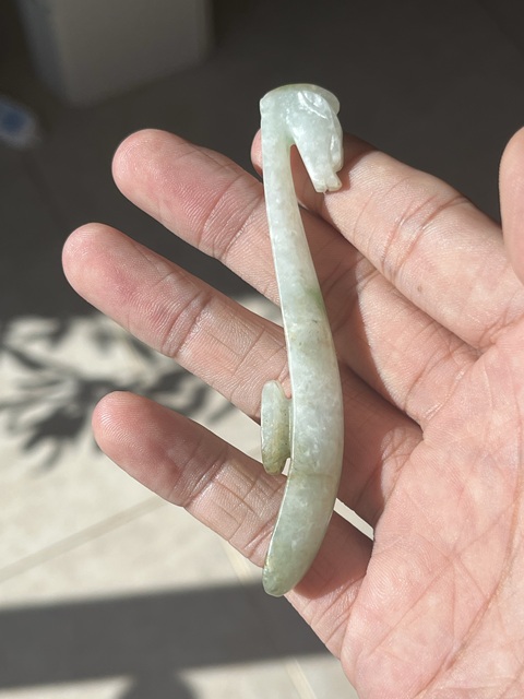 古玩玉器翡翠雕“龍首帶鉤”真品鑒賞圖