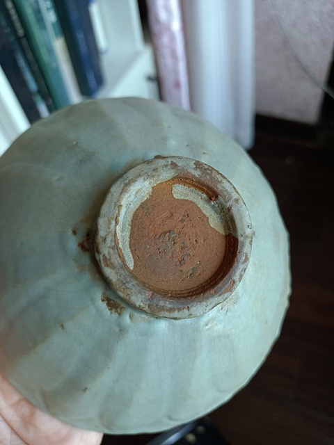 古玩陶瓷【每周放漏一件】龍泉青瓷刻仰蓮紋盞拍賣，當前價格444元