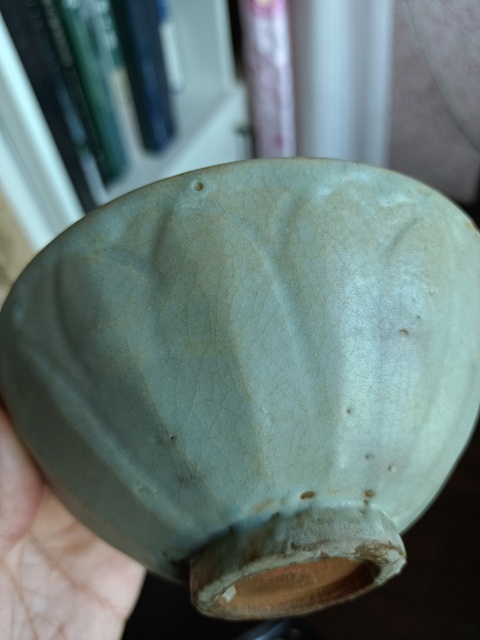 古玩陶瓷【每周放漏一件】龍泉青瓷刻仰蓮紋盞拍賣，當前價格444元