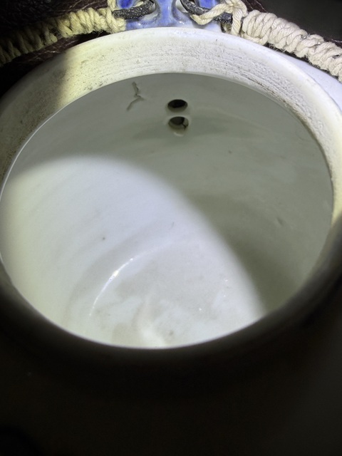 古玩陶瓷青花博古花卉紋提梁壺真品鑒賞圖