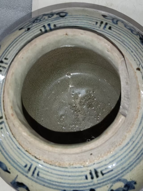 古玩陶瓷青花花卉紋罐真品鑒賞圖