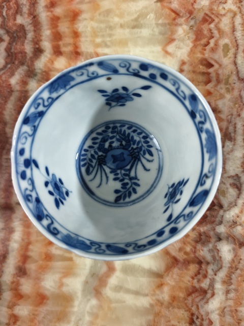 古玩陶瓷晚清青花魚藻紋杯碟真品鑒賞圖