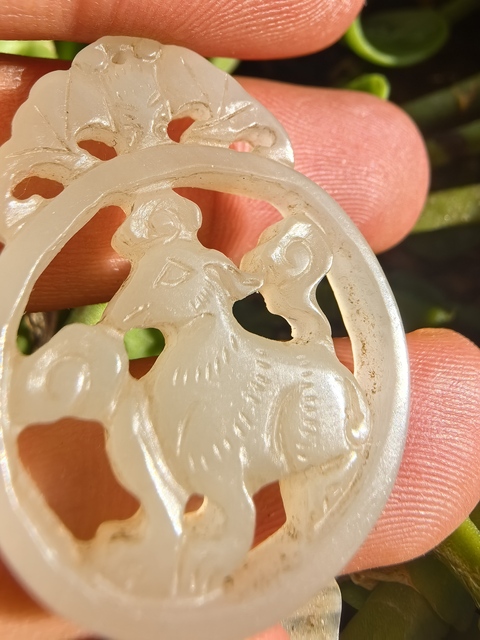 古玩玉器仿古玉鹿鏤空佩真品鑒賞圖