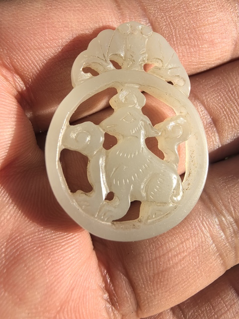 古玩玉器仿古玉鹿鏤空佩真品鑒賞圖