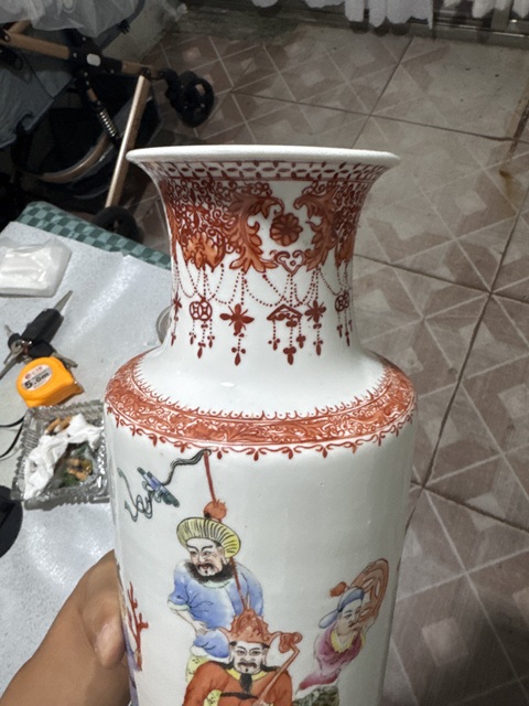 古玩陶瓷粉彩八蠻進寶人物故事紋棒槌瓶真品鑒賞圖