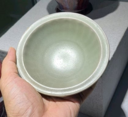 古玩陶瓷龍泉青瓷菊瓣洗真品鑒賞圖