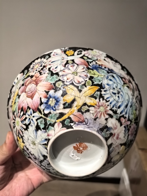 古玩陶瓷墨地百花不落地粉彩大碗拍賣，當(dāng)前價(jià)格2899元