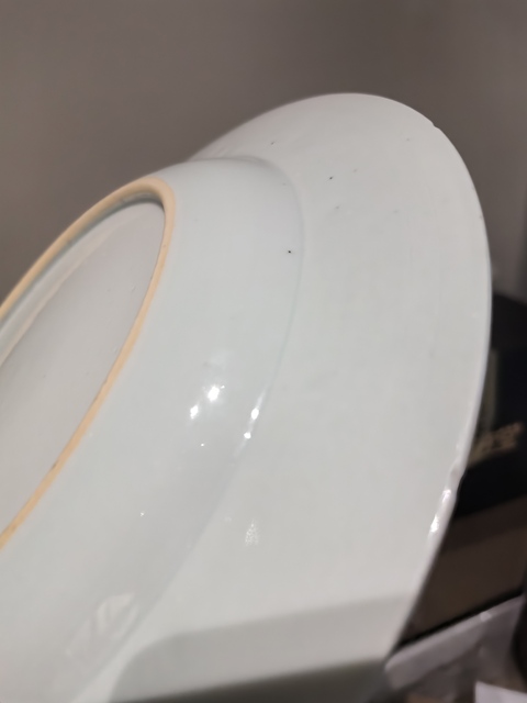 古玩陶瓷樓臺亭閣山水紋青花盤真品鑒賞圖