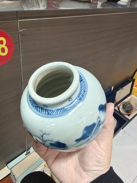 古玩陶瓷山水紋青花罐真品鑒賞圖