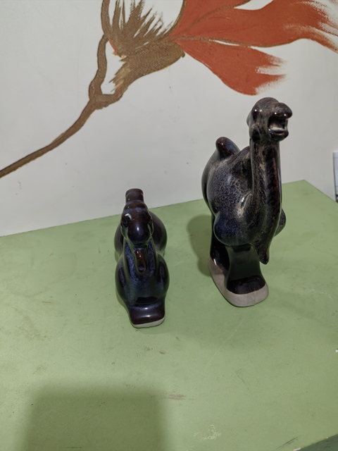 古玩陶瓷動物塑像兩只拍賣，當前價格120元