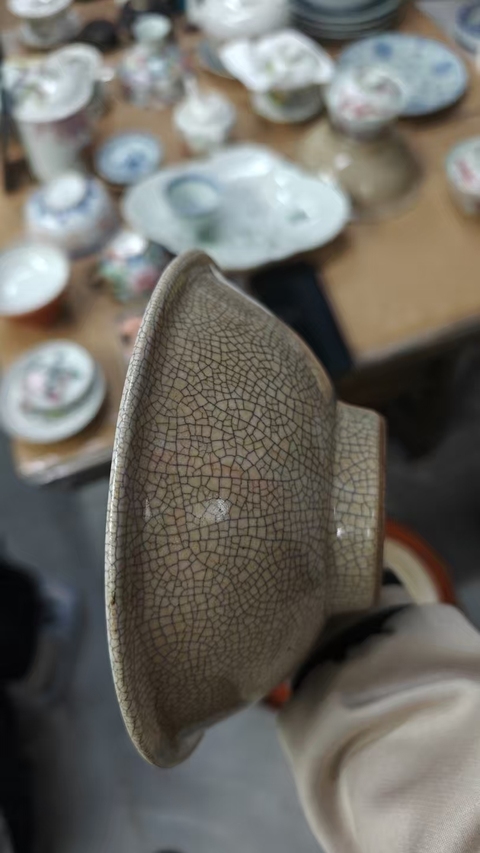 古玩陶瓷哥釉碗真品鑒賞圖