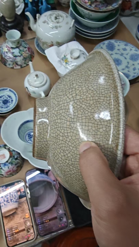 古玩陶瓷哥釉碗真品鑒賞圖