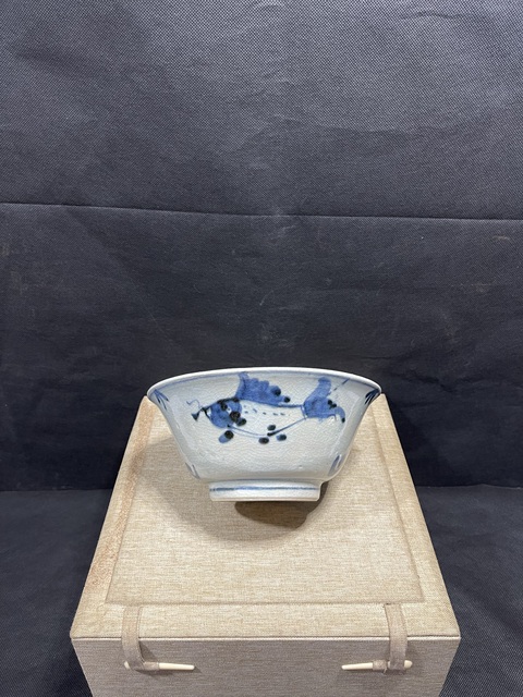 古玩陶瓷青花雙魚碗真品鑒賞圖