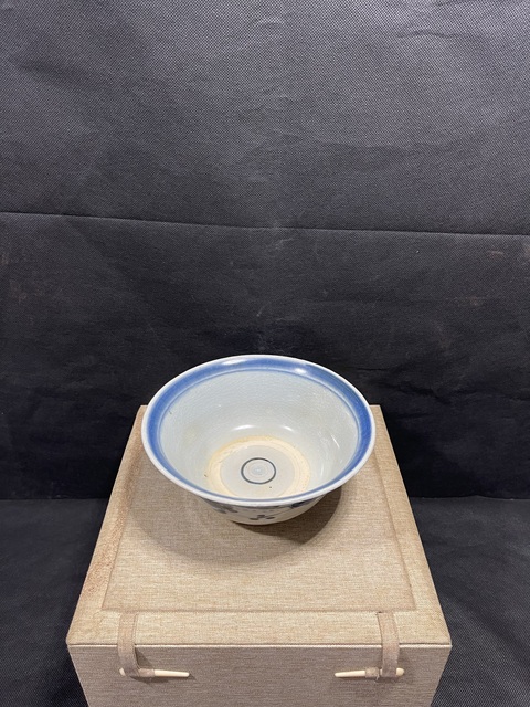 古玩陶瓷青花雙魚碗真品鑒賞圖