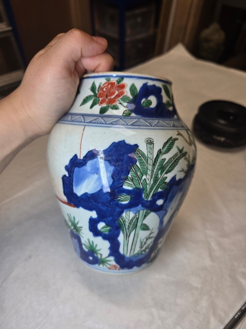 古玩陶瓷青花五彩仕女嬰戲圖蓋罐真品鑒賞圖