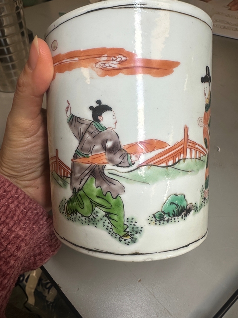 古玩陶瓷五彩人物故事紋筆筒真品鑒賞圖