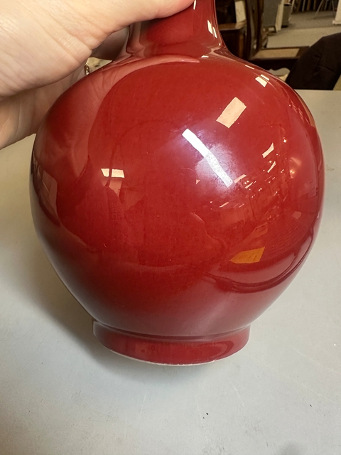 古玩陶瓷郎紅釉天球瓶真品鑒賞圖