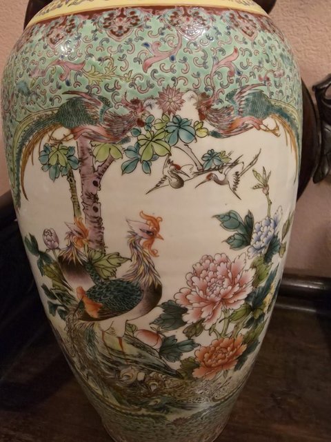 古玩陶瓷花鳥紋粉彩瓶真品鑒賞圖
