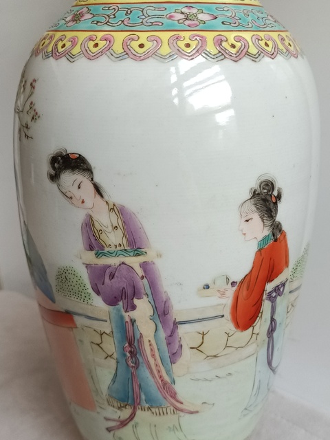 古玩陶瓷粉彩仕女人物紋瓶真品鑒賞圖