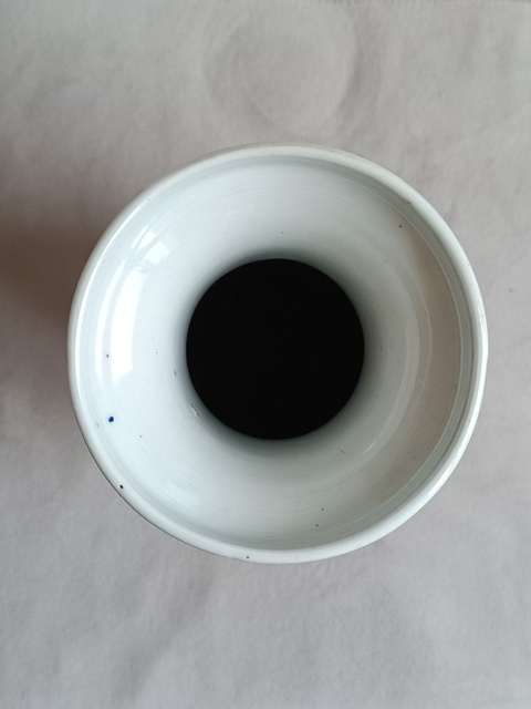 古玩陶瓷粉彩仕女人物紋瓶真品鑒賞圖