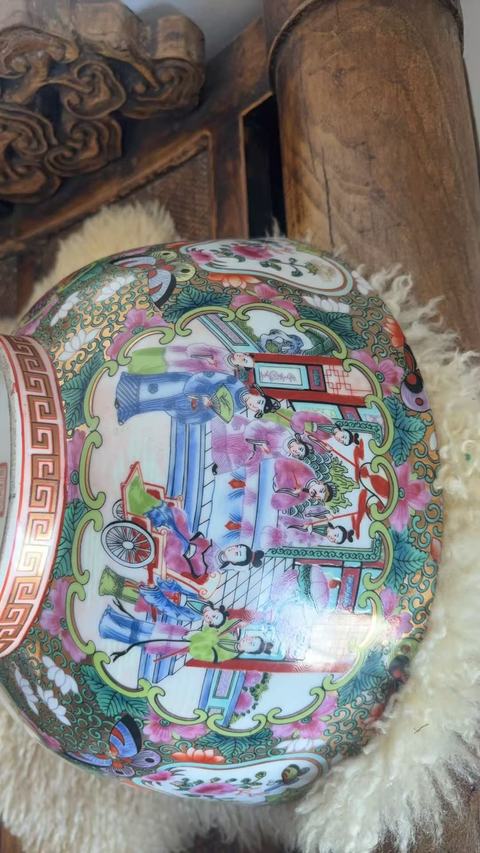 古玩陶瓷廣彩碗真品鑒賞圖