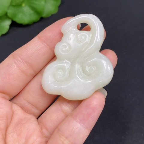 古玩玉器天然和田玉如意題材掛件真品鑒賞圖