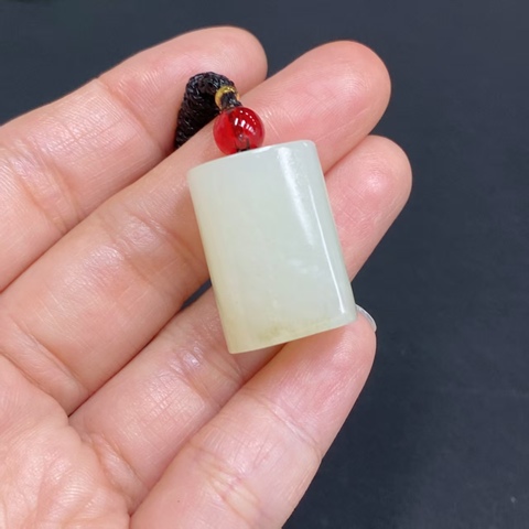 古玩玉器和田玉掛件真品鑒賞圖