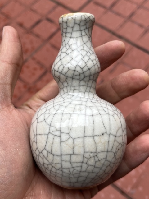 古玩陶瓷哥釉葫蘆瓶真品鑒賞圖