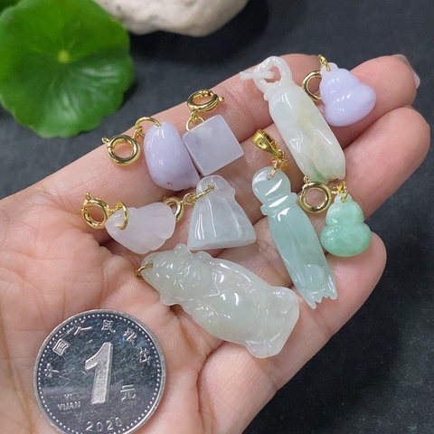 古玩玉器344天然和田掛件共9件一手走拍賣，當前價格298元