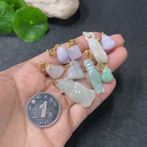 古玩玉器344天然和田掛件共9件一手走拍賣，當前價格298元