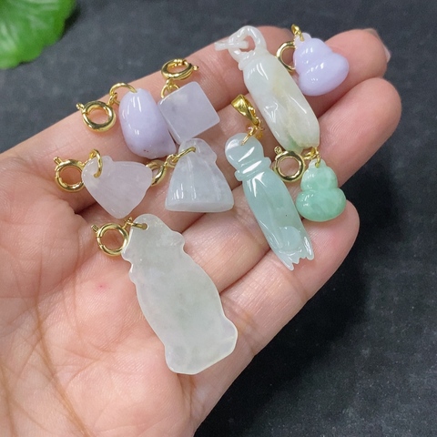 古玩玉器344天然和田掛件共9件一手走拍賣，當前價格298元