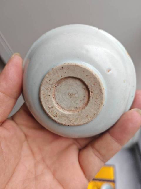 古玩陶瓷青花云鶴紋茶碗真品鑒賞圖