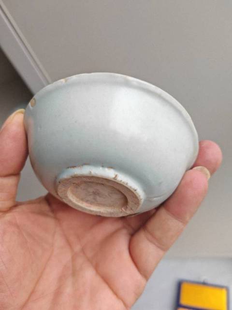 古玩陶瓷青花云鶴紋茶碗真品鑒賞圖