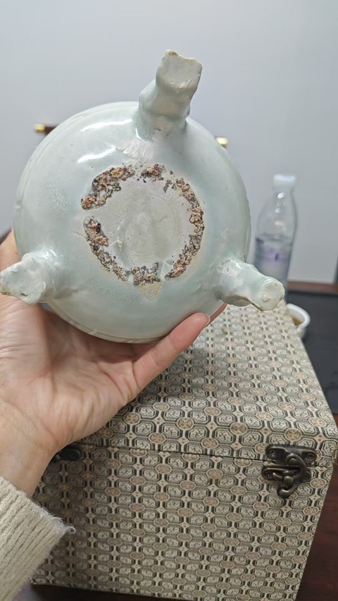 古玩陶瓷元代景德鎮青白釉鼎真品鑒賞圖