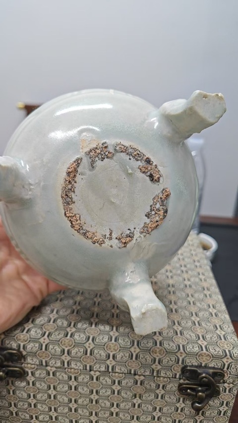 古玩陶瓷元代景德鎮青白釉鼎真品鑒賞圖