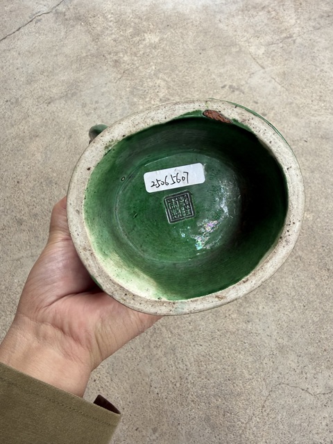 古玩陶瓷素三彩瓶真品鑒賞圖