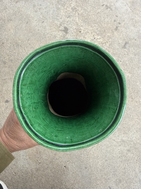 古玩陶瓷素三彩瓶真品鑒賞圖