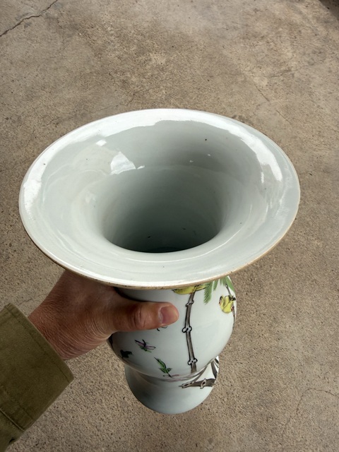 古玩陶瓷民國柳樹黃鶯鳳尾尊真品鑒賞圖