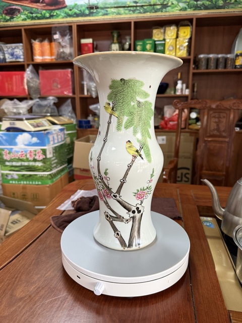 古玩陶瓷民國柳樹黃鶯鳳尾尊真品鑒賞圖