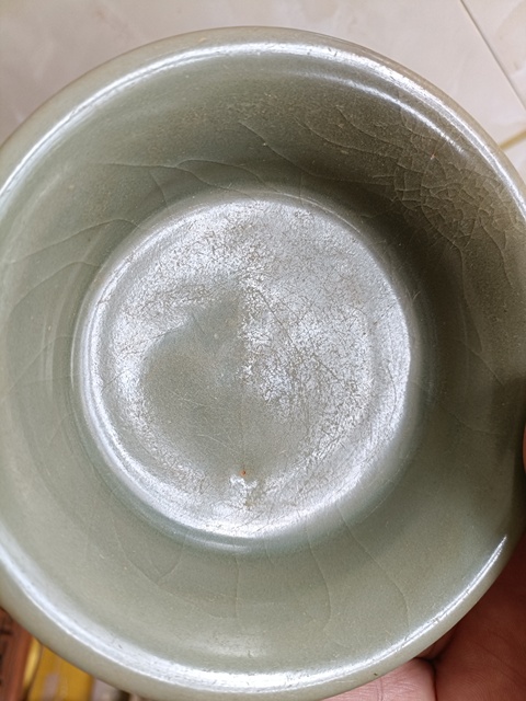 古玩陶瓷龍泉青瓷梅子青釉折沿洗真品鑒賞圖