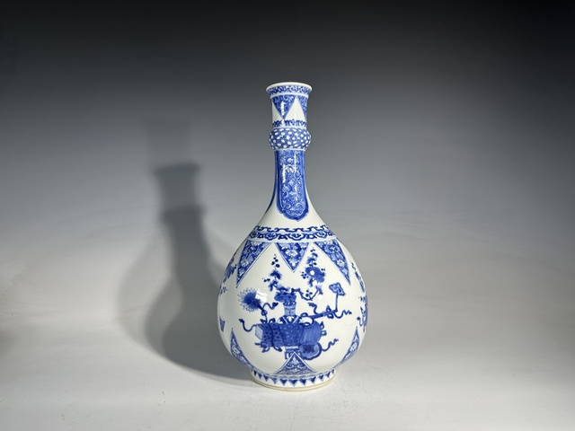 古玩陶瓷瓶真品鑒賞圖