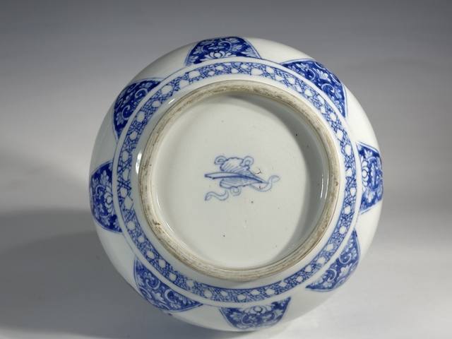 古玩陶瓷瓶真品鑒賞圖